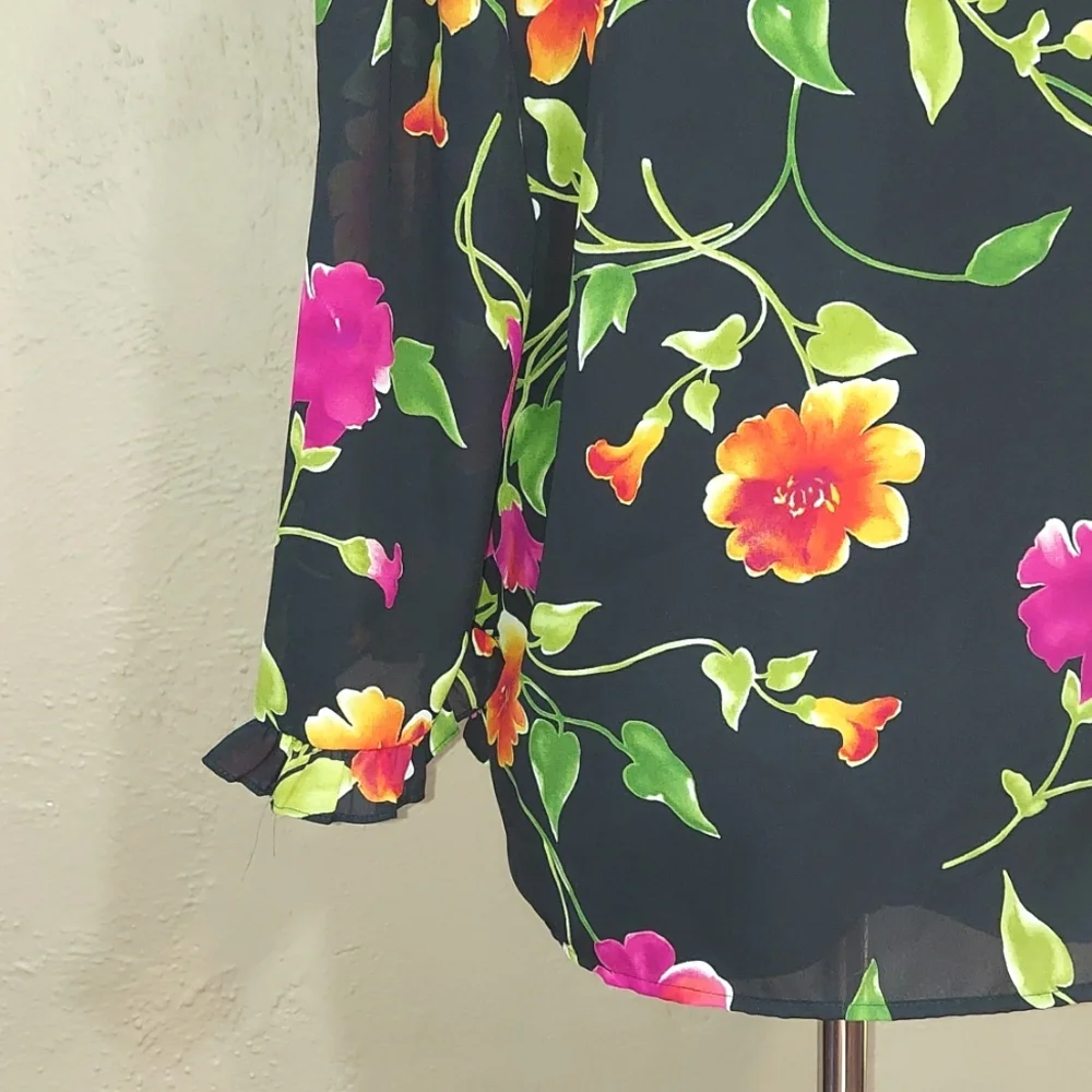 Woman's Worthington Floral Sheer Wrap Blouse - Picture 5 of 7